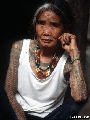 reviving the art of filipino tribal tattoos bbc news reviving the art of filipino tribal tattoos bbc news