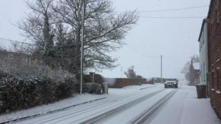 Snow in Holmpton