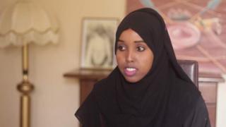 Deeqa Nouh Yonis w'imyaka 23 niwe yatsindiye agashimwe k'uno mwaka ka "Young Female Poet"