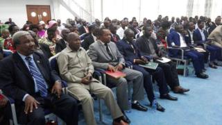 Abitavye iryo sango barashima ico gikorwa, bamwe bakavuga ko igikuru ataruko Abarundi bose boja Arusha