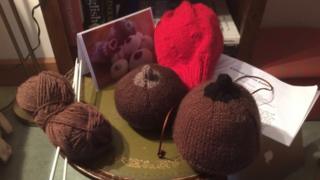 Knitted breasts