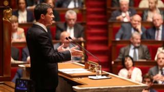 French Prime Minister Manuel Valls addresses parliament. 10 May 2016
