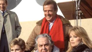 L'acteur britannique Roger Moore, qui a interprété James Bond à sept reprises au cinéma, est mort en Suisse à l'âge de 89 ans