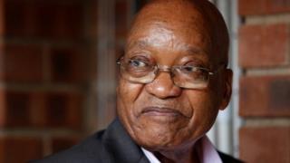 Prezida Jacob Zuma wa Afrika yepfo akekwako ukunyuruza amahera y'igihugu