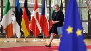 Theresa May tới Hội nghị Thượng đỉnh