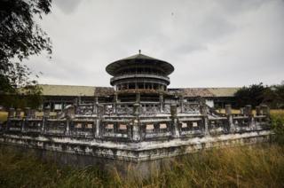 The ruins of Mobutu’s place at Nsele