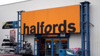 Halfords sign