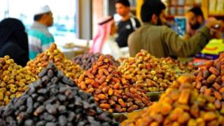 Tende za saudia katika Soko la tende huko Jeddah