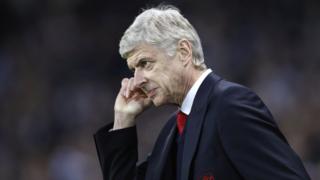 Arsene Wenger avuga ko kudatanguza Sanchez yari ingingo itoroshe ngo ariko ayihagazeko