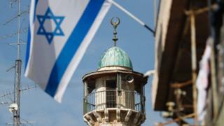 Mimbari ya msikiti nchini Israel ilio na kipaza sauti