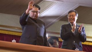 朝鮮領導人金正恩與韓國文化體育觀光部長官都鐘煥