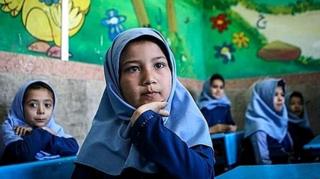 دانش آموزان افغان در ایران