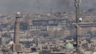Qayb ka mid ah magaalada Mosul ee ay ciidamada Ciraaq iyo kuwa Daacish ku dirirayaan