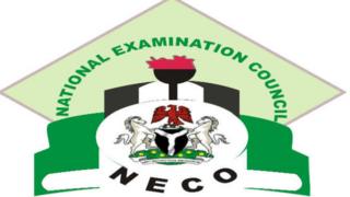 Nigeria goment don suspend NECO oga, 2 odas wey misuse N25 billion.
