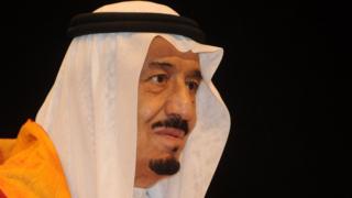 وافق العاهل السعودي الملك سلمان بن عبد العزيز على استحداث دوائر متخصصة لقضايا الفساد في النيابة العامة