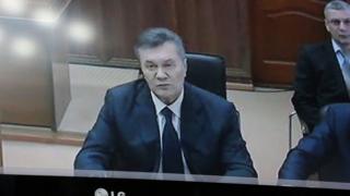 На засіданні суду у справі "беркутівців" Віктора Януковича допитували в режимі відеозв'язку