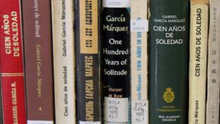 Algunas de las más de 100 ediciones de