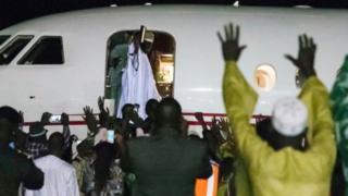 Yaxya Jammeh oo dalka Gambia ka baxay