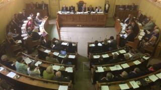 The alliance was officially confirmed at a meeting of the full council