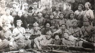 20-жылдардагы ыктыярдуу милиция отрядынын жетекчилери