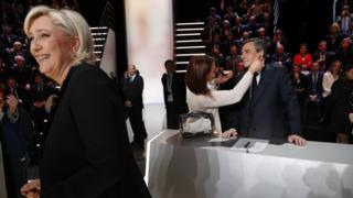 Кандидаты в президенты Франции Марин Ле Пен и Франсуа Фийон на теледебатах