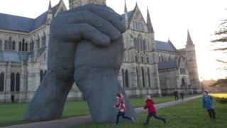 The Kiss sculpture at Salisbury Cathedral
