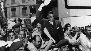 Cemal Abdül Nasır Süveyş Kanal Şirketi'ni kamulaştırma açıklamasını yaptıktan sonra