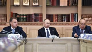 Игорь Шувалов, Владимир Путин и Виктор Садовничий на заседании попечительского совета МГУ