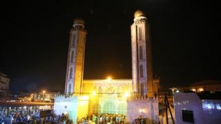 La mosquée Sérigne Babacar Sy où a été célébrée la nuit de la naissance du Prophète Mouhammed (PSL) à Tivaouane (illustration)