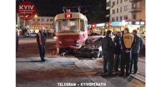 Фото з місця аварії депутата