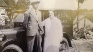 Tom and Margaret Lewis