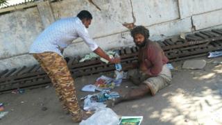 "மீதம் கொடுத்து மனிதம் காப்போம்"