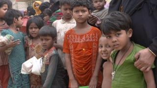 Bangladeş'teki mülteci kampında kalan Arakanlı çocuklar