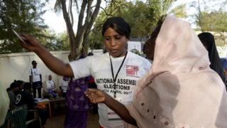 Matokeo ya mwisho ya uchaguzi wa bunge wa Gambia uliofanywa Alhamisi umoenyesha kuwa chama cha United Democratic Party kimeshinda.