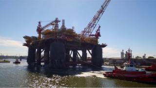 Oil platform
