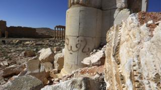 Ibisigariro vy'umuji wa kera cane wa Palmyra muri Syria
