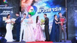 ภาพถ่ายนักแสดง