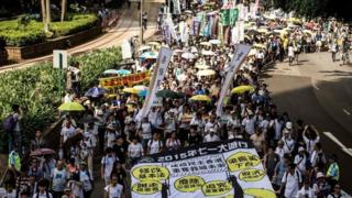 香港民陣每年都會舉行"七一遊行",爭取各種政治權益。(資料圖片)