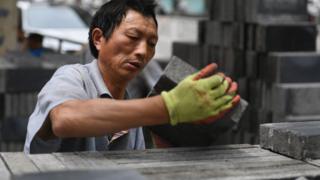 Les mesures du Le gouvernement chinois contre l'endettement génèrent une bulle spéculative dans l'immobilier.