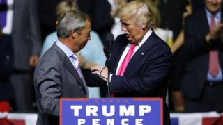 Найджел Фарадж и Дональд Трамп на одном из предвыборных митингов