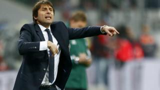 Conte dit perdre deux à trois kilogrammes par match