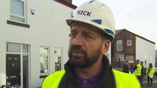 Nick Knowles