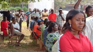 Mutane kan layi a wata mazaba a Ghana