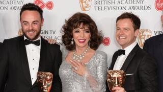 Joan Collins, Anthony McPartlin ve Declan Donnelly