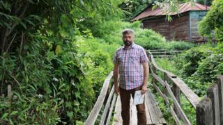 Саратовский краевед Игорь Сорокин в Глебучевом овраге