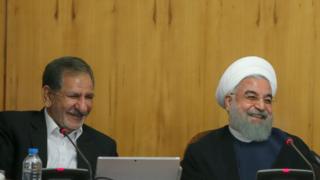 اسحاق جهانگیری، معاون اول رئیس جمهور حدود ۱۰ روز پیش گفته بود که حسن روحانی در حال مشورت با ارکان نظام برای تشکیل کابینه دوازدهم است.