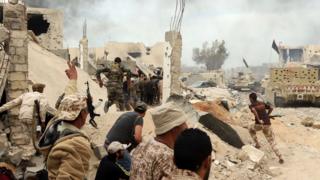 Mayakan sa kai da sojojin Libya a bakin daga