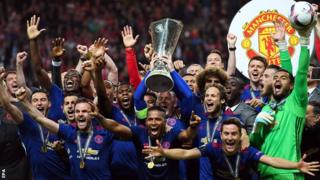 Manchester United ayaa ka badisay Ajax kuna guulaysatay koobka Europa League taas oo ka caawisay in ay dib ugu laabtaan koobka Horyaallada Yurub ee Champions League
