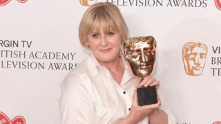 Сара Ланкашир сыграла полицейскую Кэтрин Кавуд в сериале BBC One "Счастливая долина"
