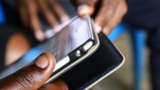 Simu aina ya smartphone